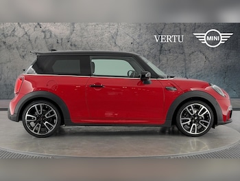 Used MINI Hatch 2021 for sale - 76131188: Photo