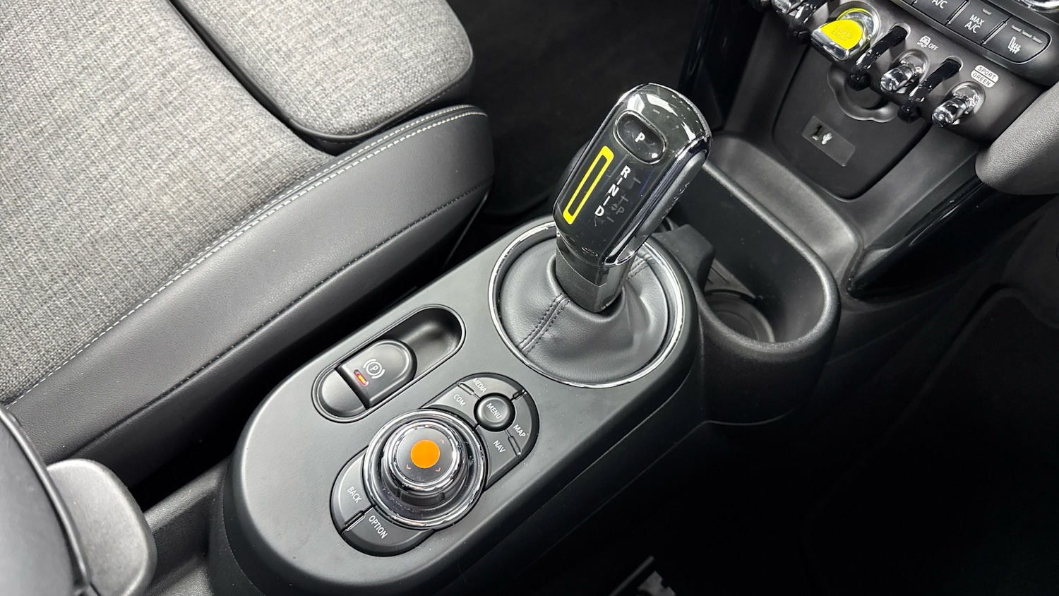 Used MINI Hatch 2020 for sale - 77357186: Photo 10