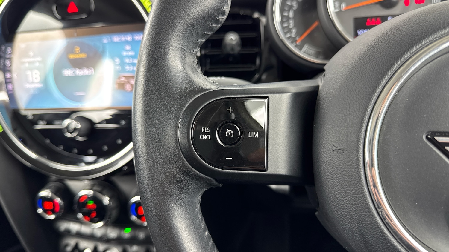 Used MINI Hatch 2022 for sale - 76979643: Photo 17