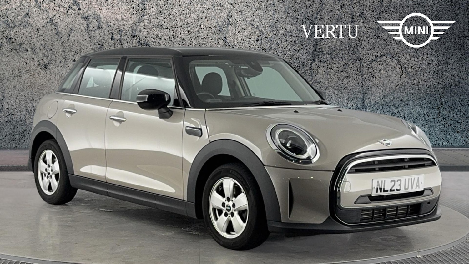 Used MINI Hatch 2023 for sale - 76922341: Photo 1