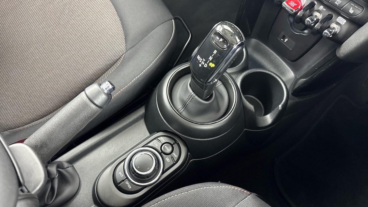 Used MINI Hatch 2023 for sale - 76922341: Photo 10