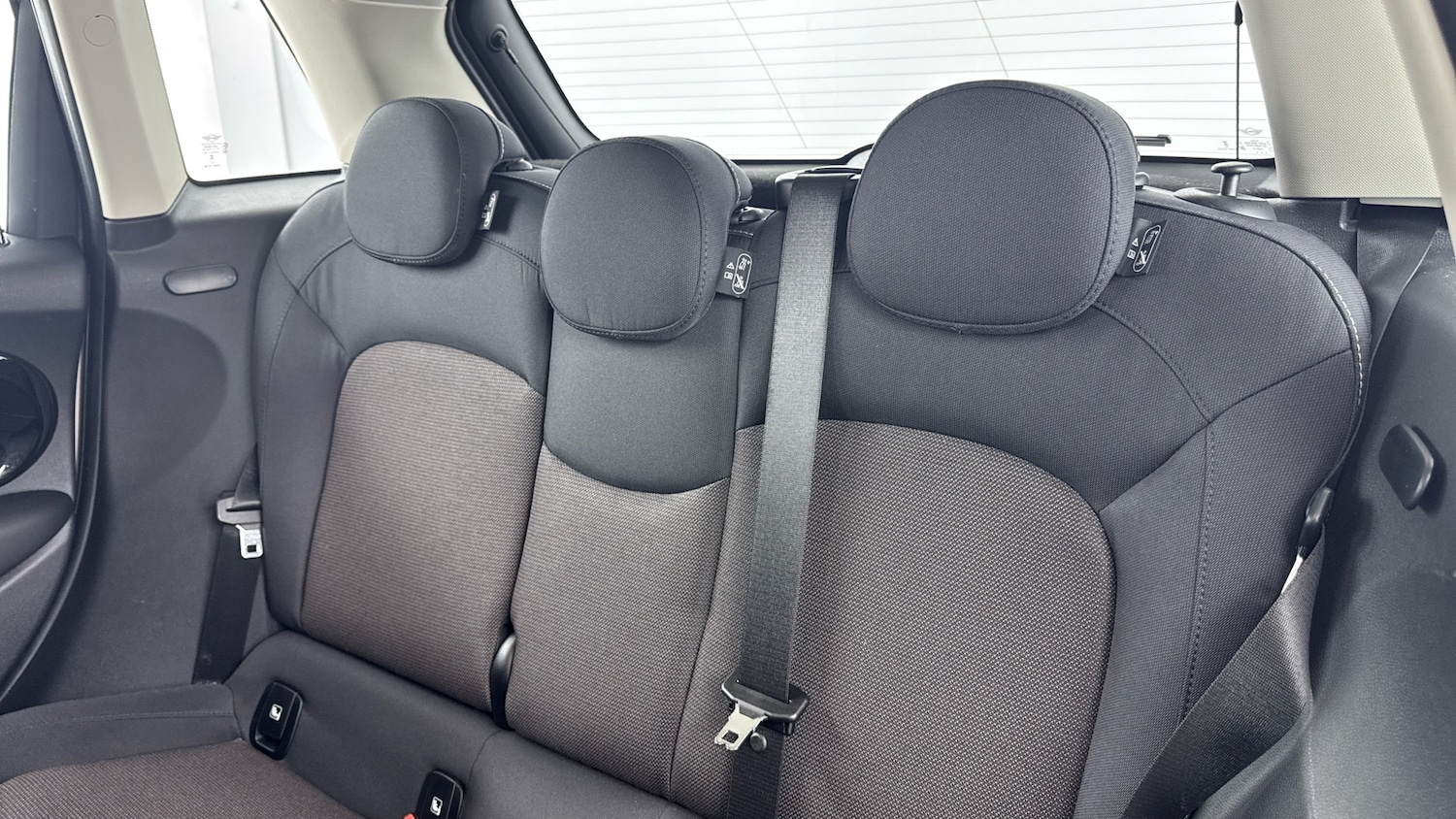 Used MINI Hatch 2023 for sale - 76922341: Photo 12