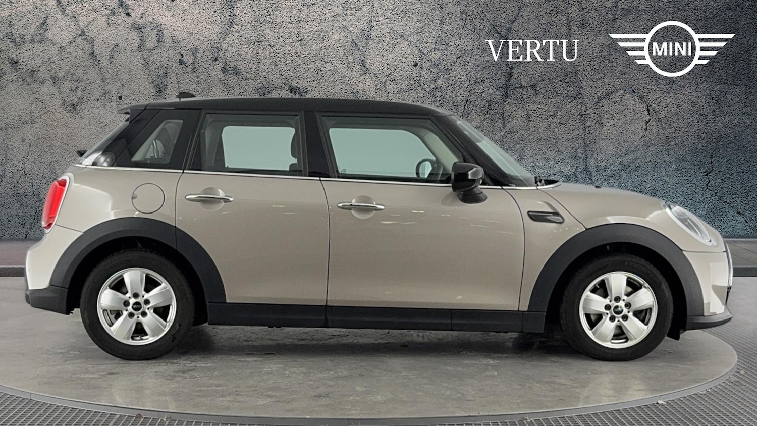 Used MINI Hatch 2023 for sale - 76922341: Photo 3