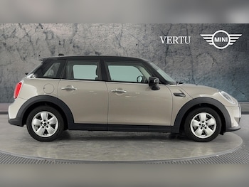 Used MINI Hatch 2023 for sale - 76922341: Photo