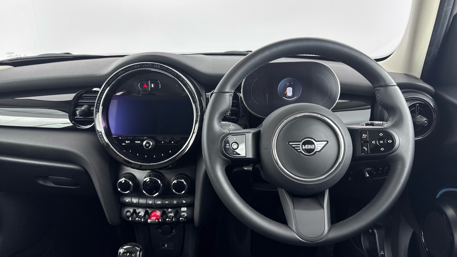 Used MINI Hatch 2023 for sale - 76922341: Photo 5