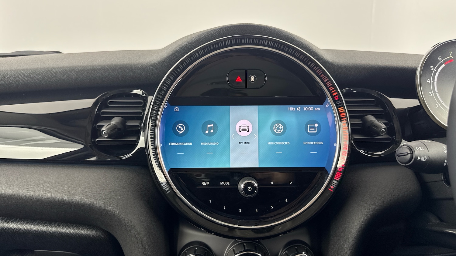 Used MINI Hatch 2023 for sale - 76922341: Photo 8