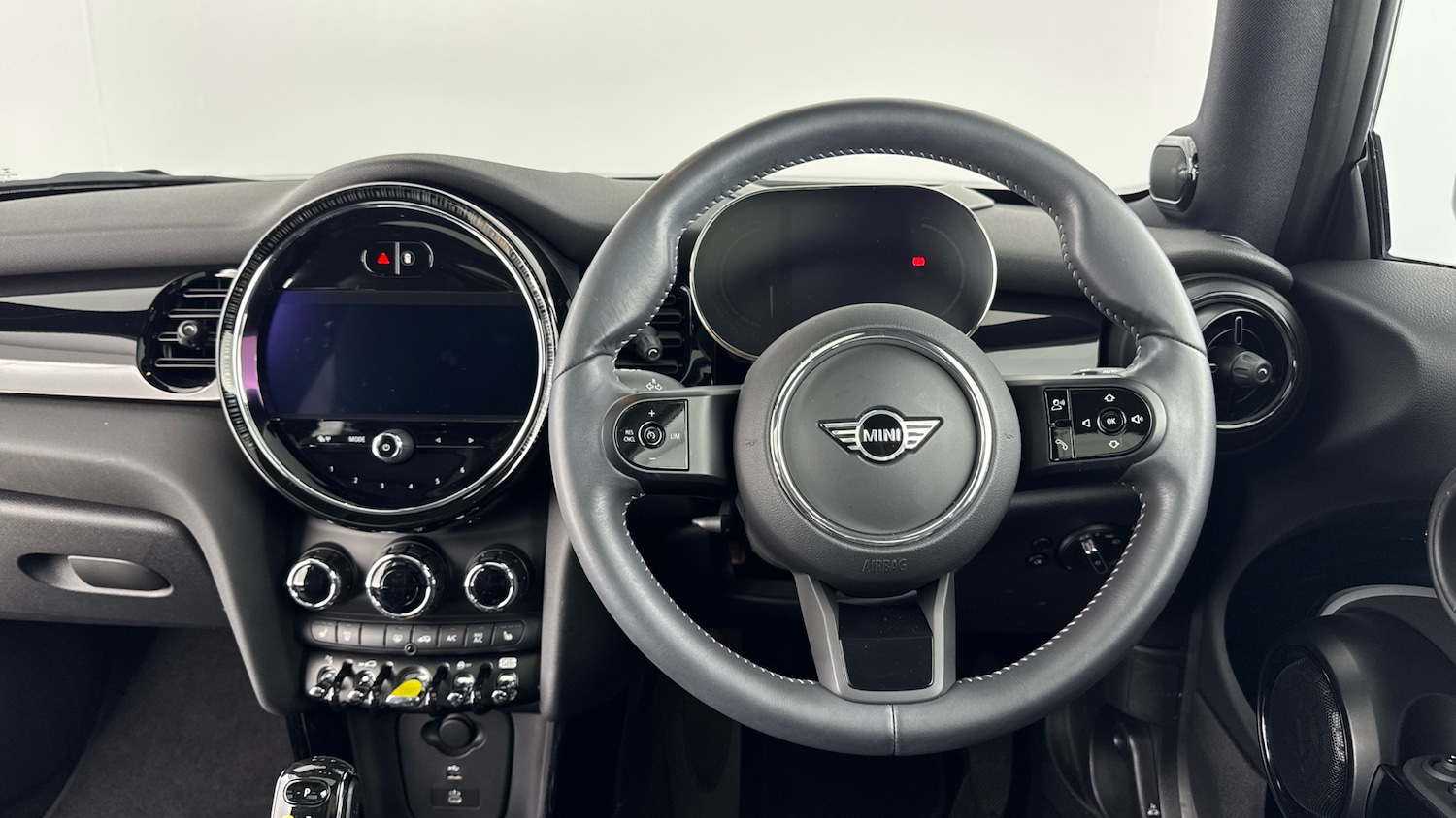 Used MINI Hatch 2022 for sale - 76862248: Photo 5