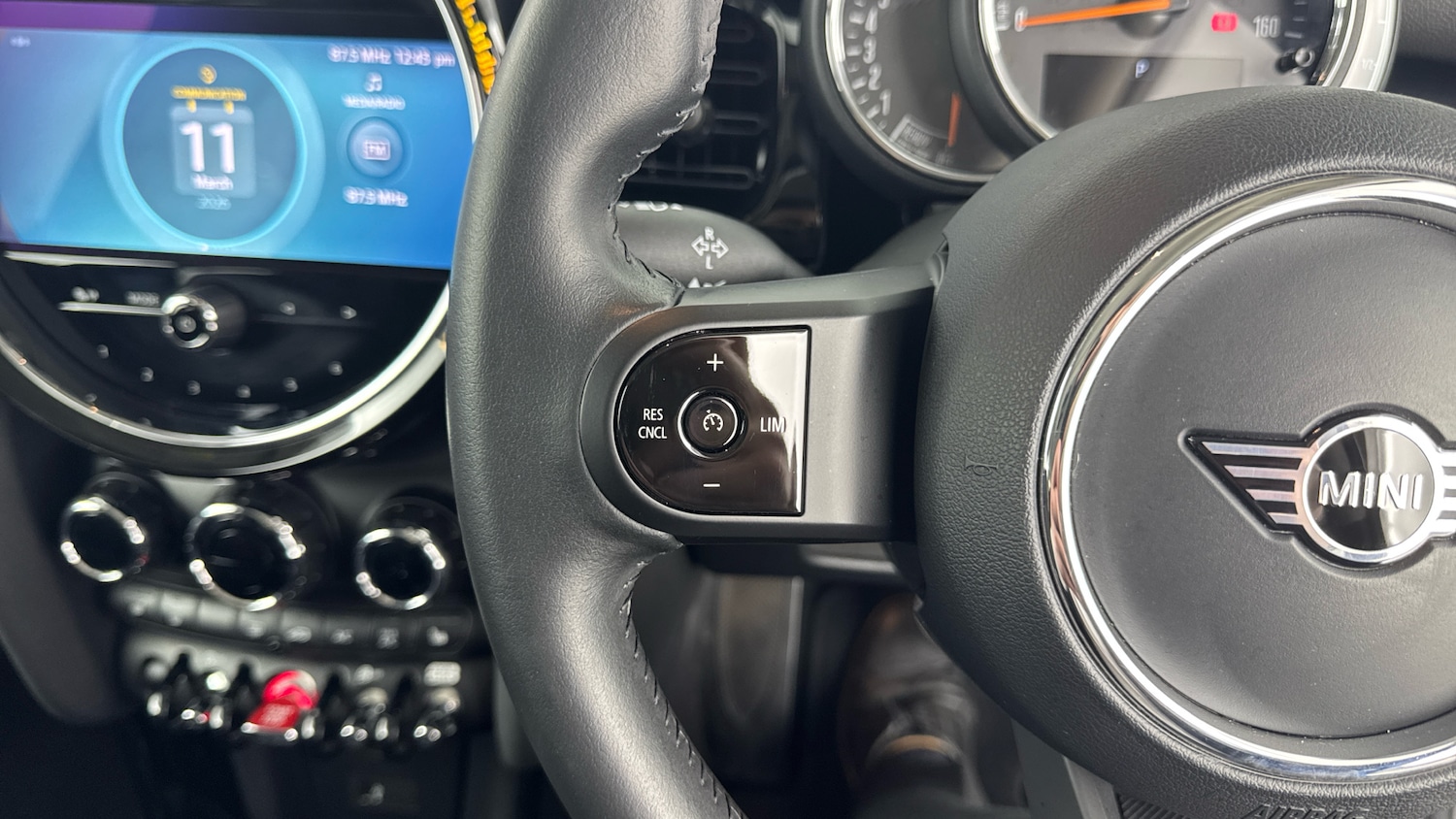 Used MINI Hatch 2022 for sale - 77833169: Photo 17