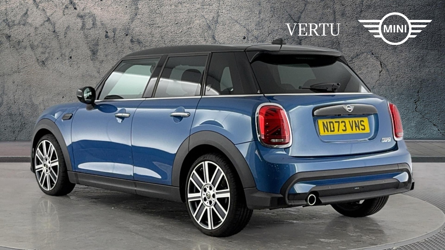 Used MINI Cooper 2023 for sale - 76643239: Photo 2