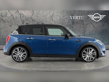 Used MINI Cooper 2023 for sale - 76643239: Photo