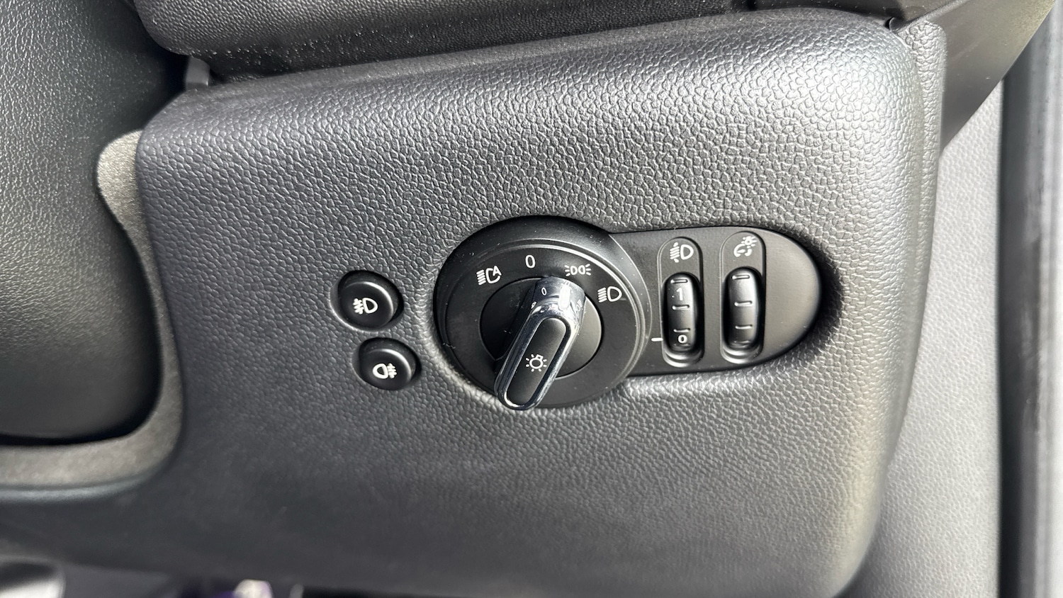 Used MINI Hatch 2021 for sale - 76131205: Photo 31