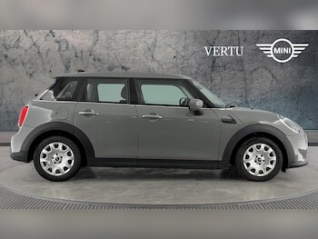 Used MINI Hatch 2021 for sale - 77435615: Photo