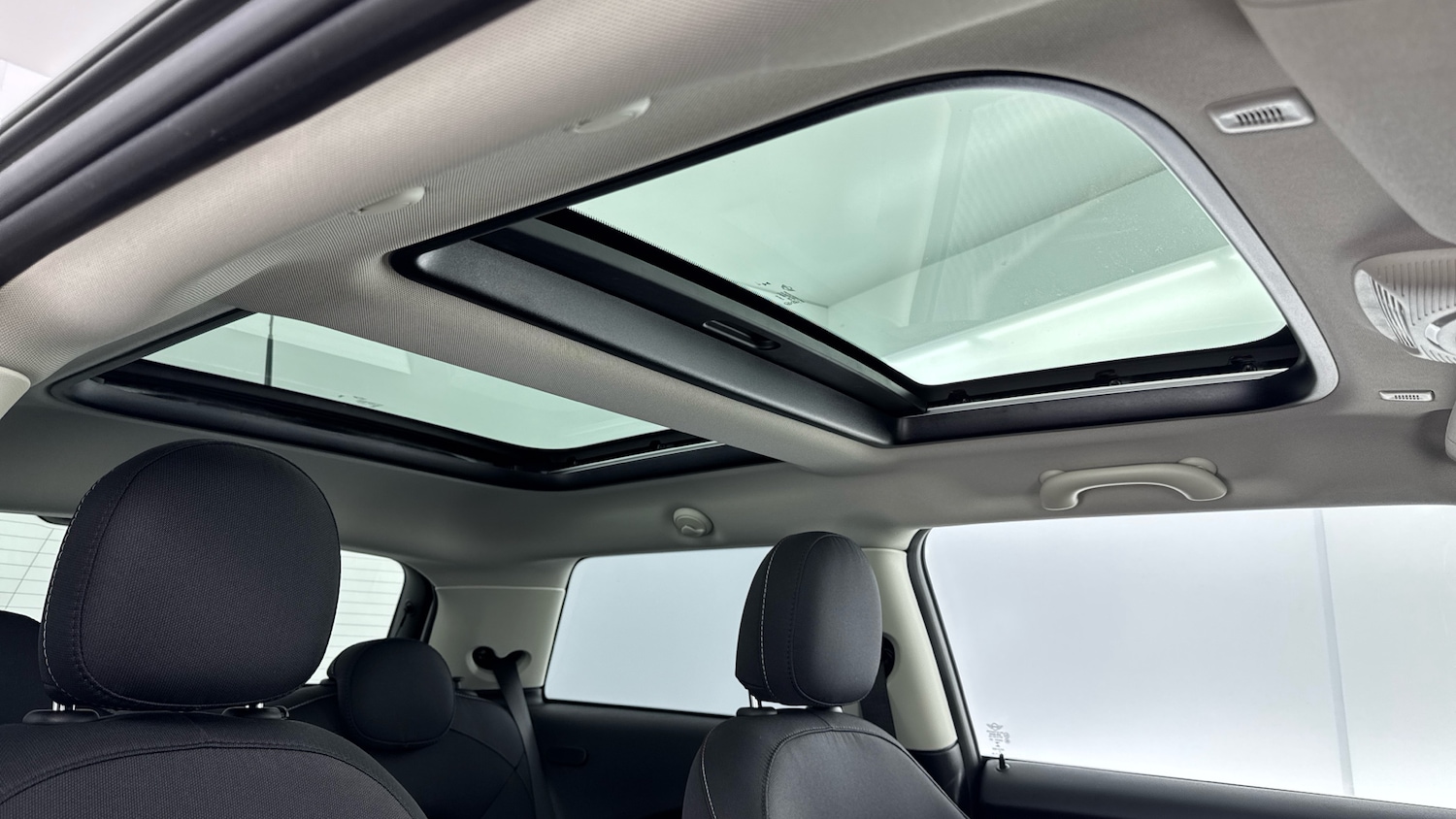 Used MINI Hatch 2022 for sale - 77781383: Photo 17