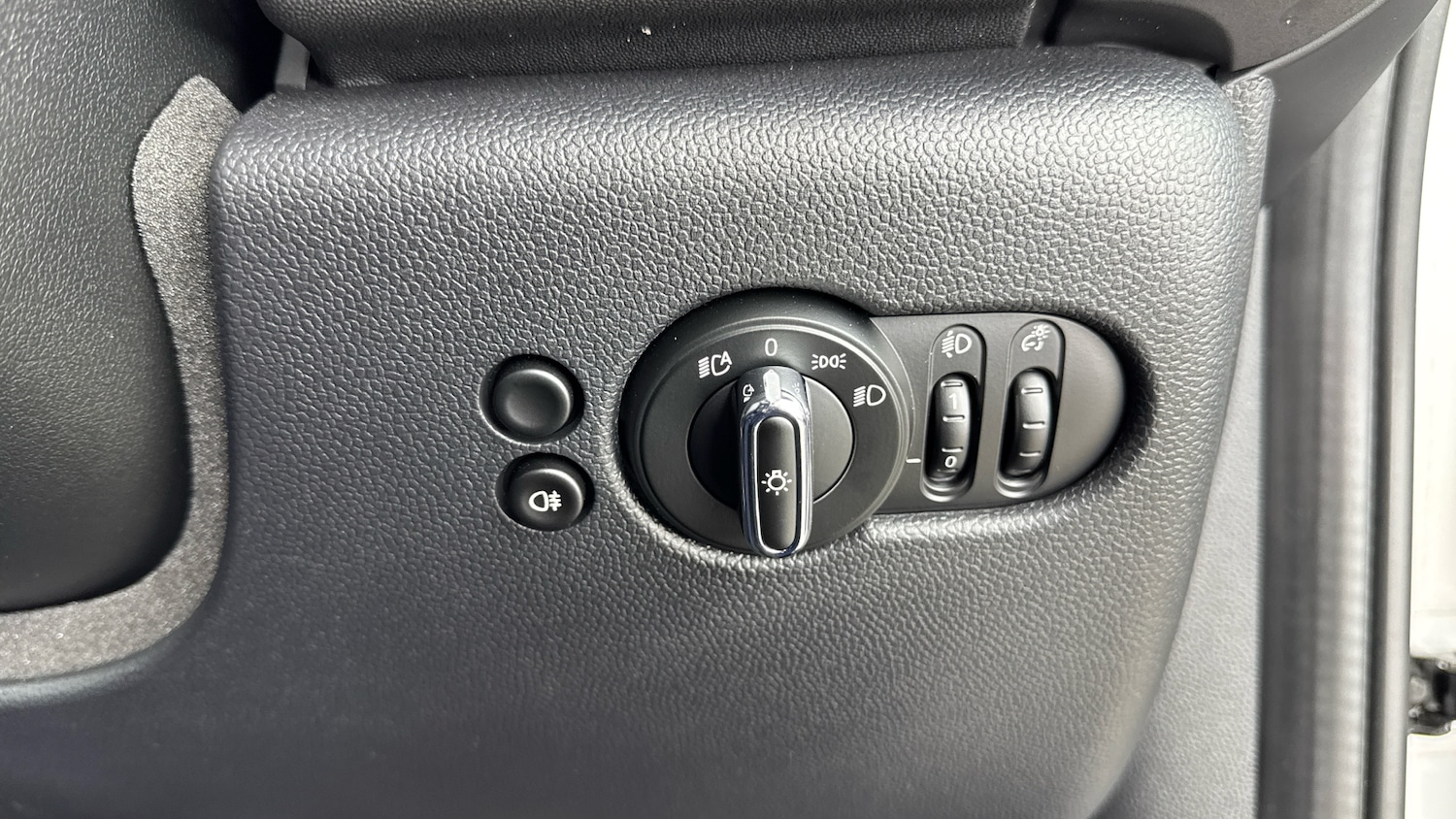 Used MINI Hatch 2022 for sale - 77781383: Photo 30