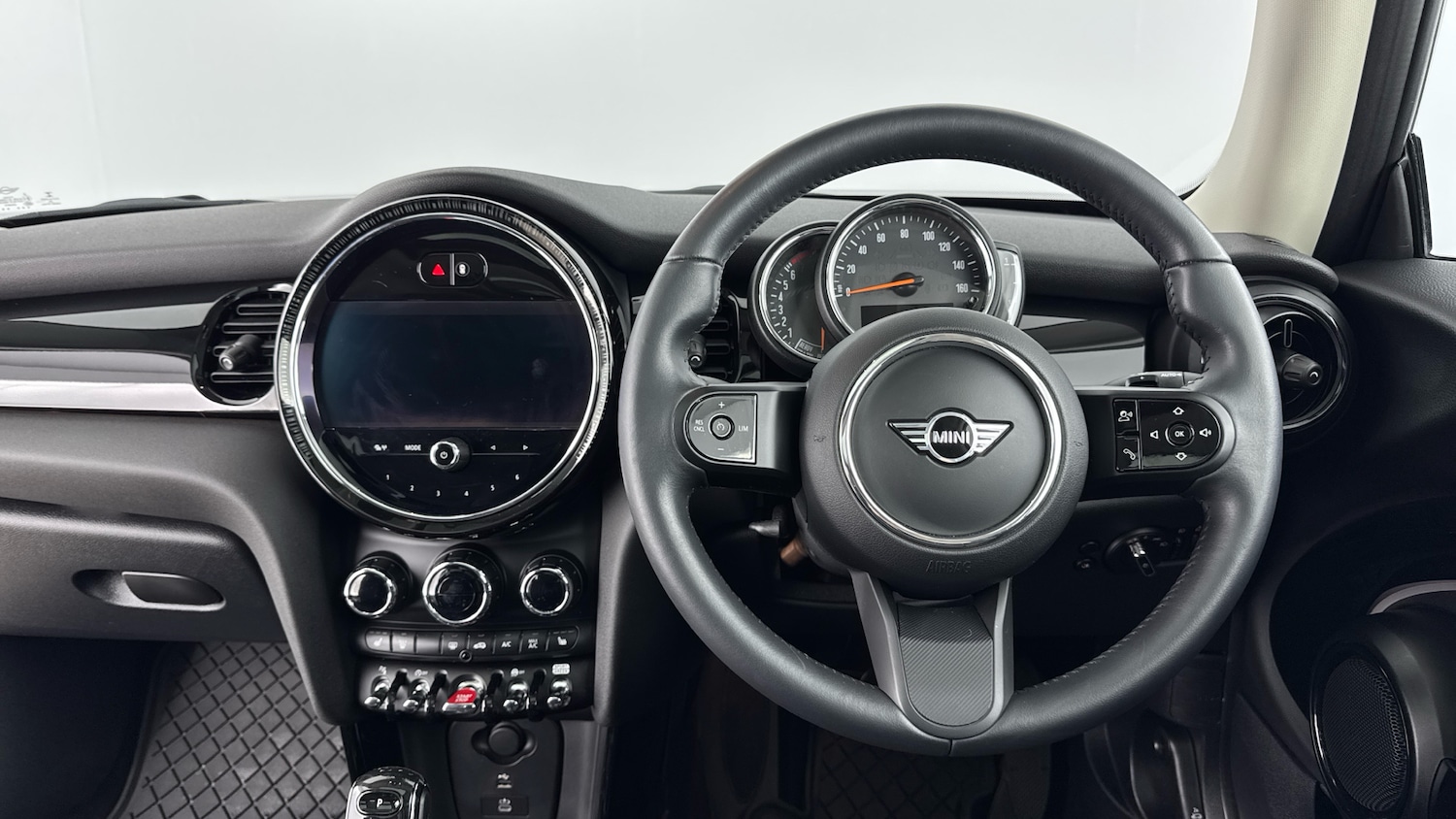 Used MINI Hatch 2022 for sale - 77781383: Photo 5