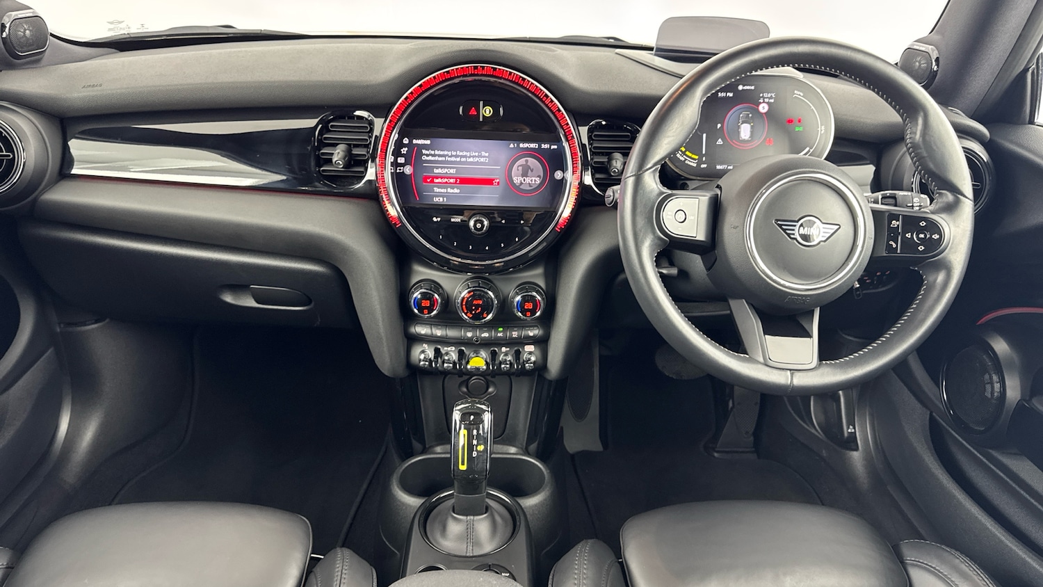 Used MINI Hatch 2022 for sale - 77883890: Photo 4