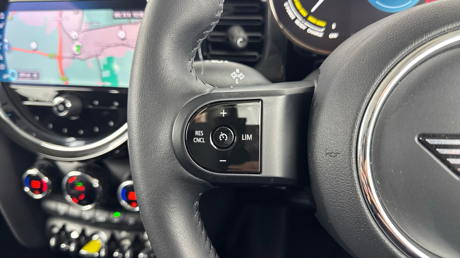 Used MINI Hatch 2021 for sale - 76892841: Photo 17