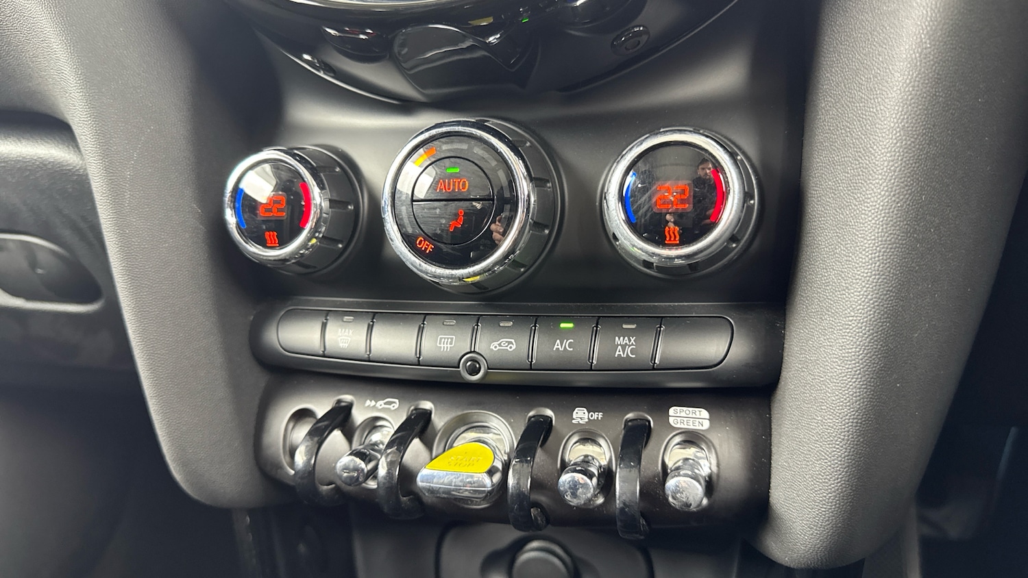 Used MINI Hatch 2021 for sale - 76892841: Photo 20