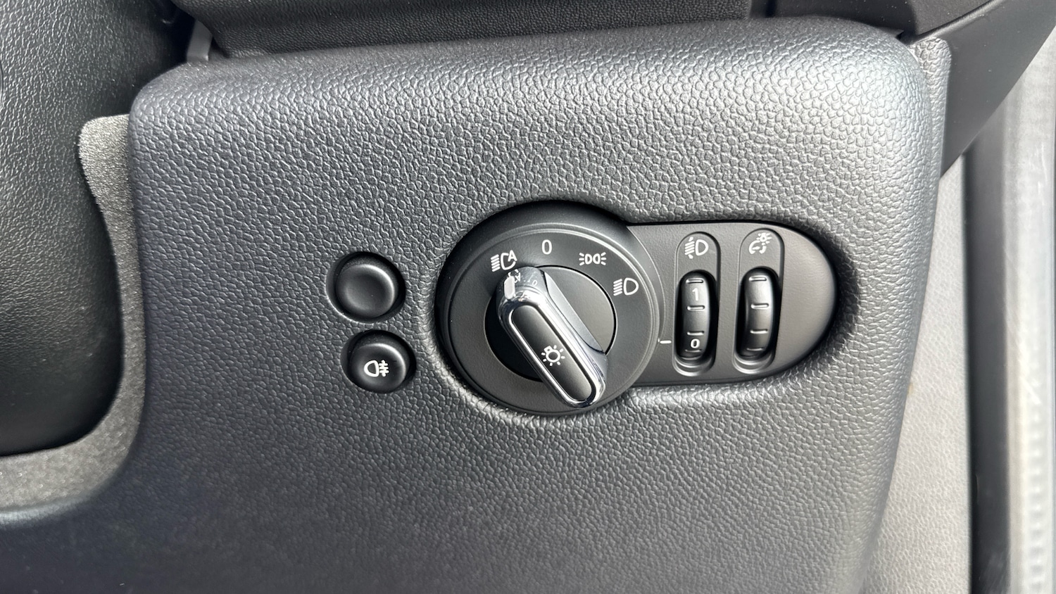 Used MINI Hatch 2021 for sale - 76892841: Photo 30