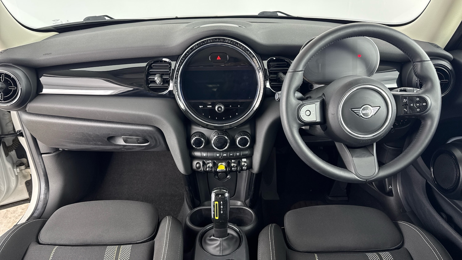 Used MINI Hatch 2021 for sale - 76892841: Photo 4