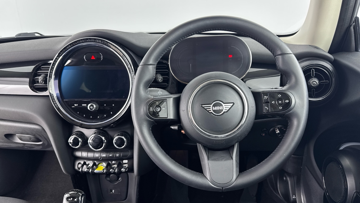 Used MINI Hatch 2021 for sale - 76892841: Photo 5