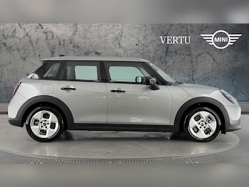 Used MINI Cooper 2024 for sale - 78984777: Photo