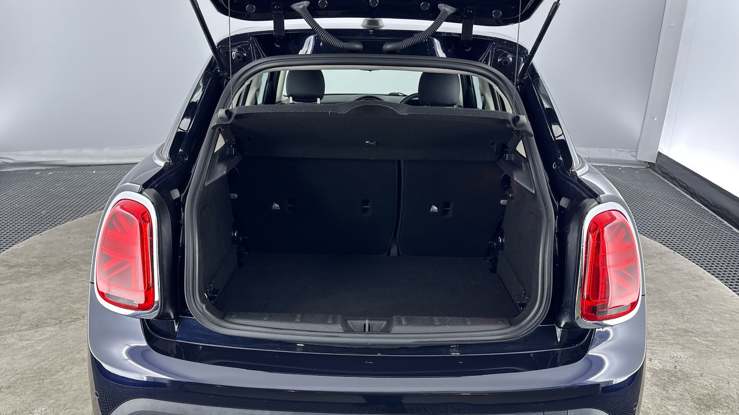Used MINI Hatch 2021 for sale - 76836908: Photo 13