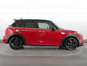 Used MINI Hatch 2018 for sale - 79331079: Photo