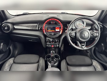 Used MINI Hatch 2018 for sale - 79331079: Photo