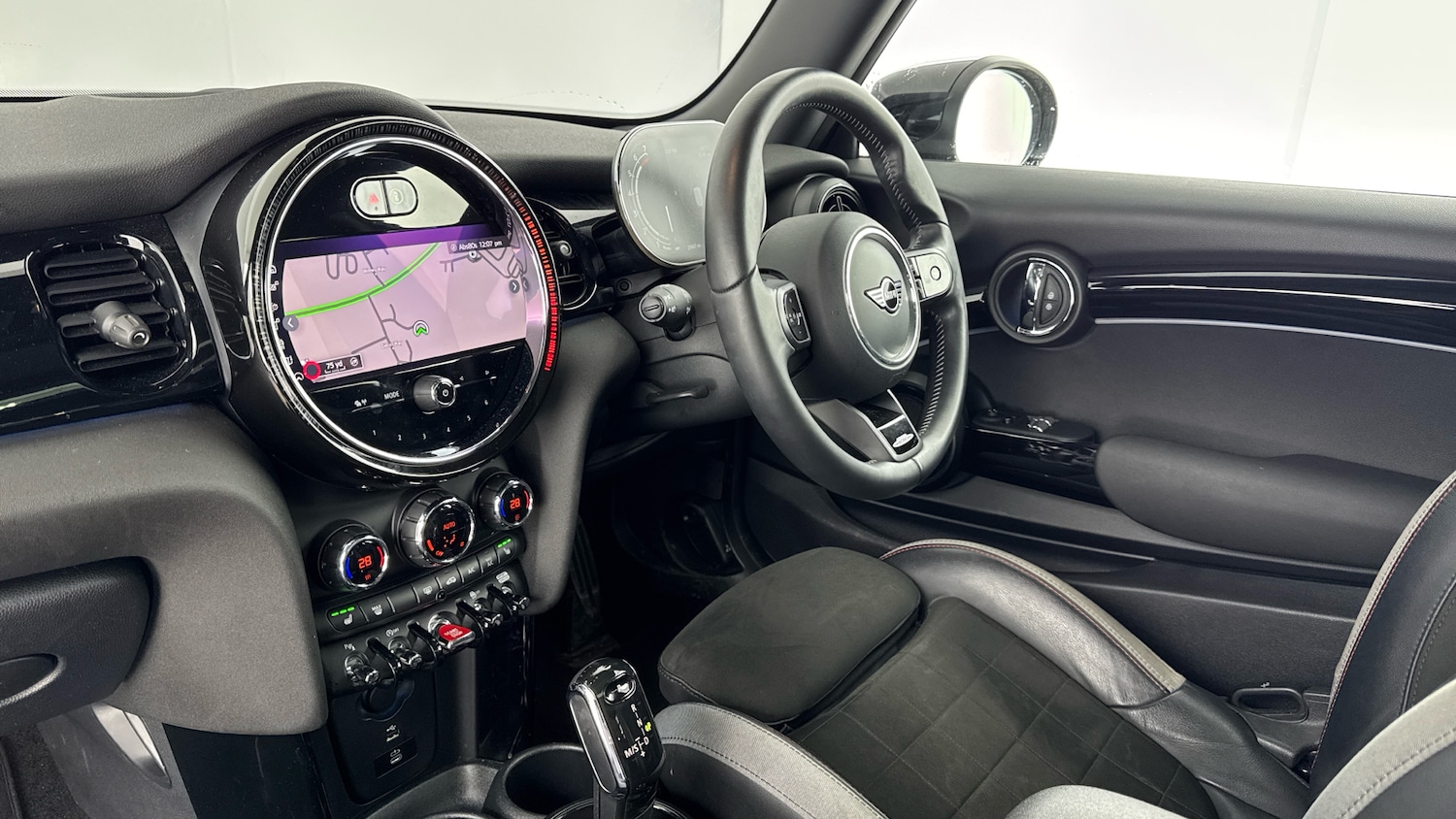 Used MINI Hatch 2023 for sale - 77776155: Photo 7