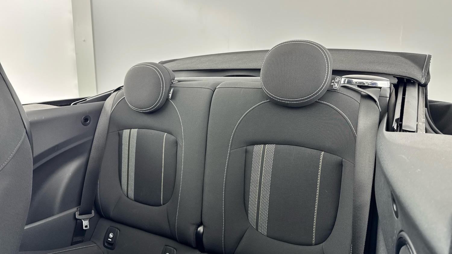 Used MINI Convertible 2024 for sale - 77367474: Photo 12