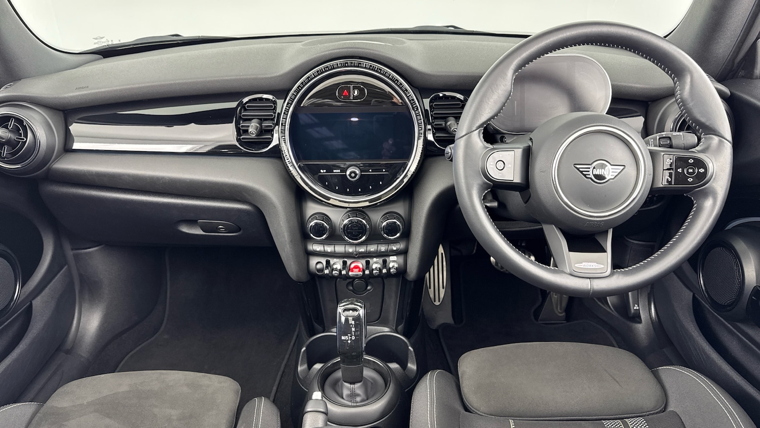 Used MINI Convertible 2024 for sale - 77367474: Photo 4