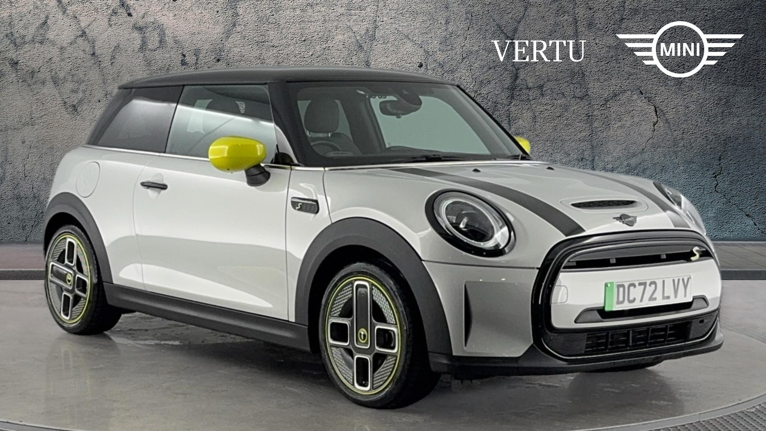 Used MINI Hatch 2022 for sale - 76339997: Photo 1