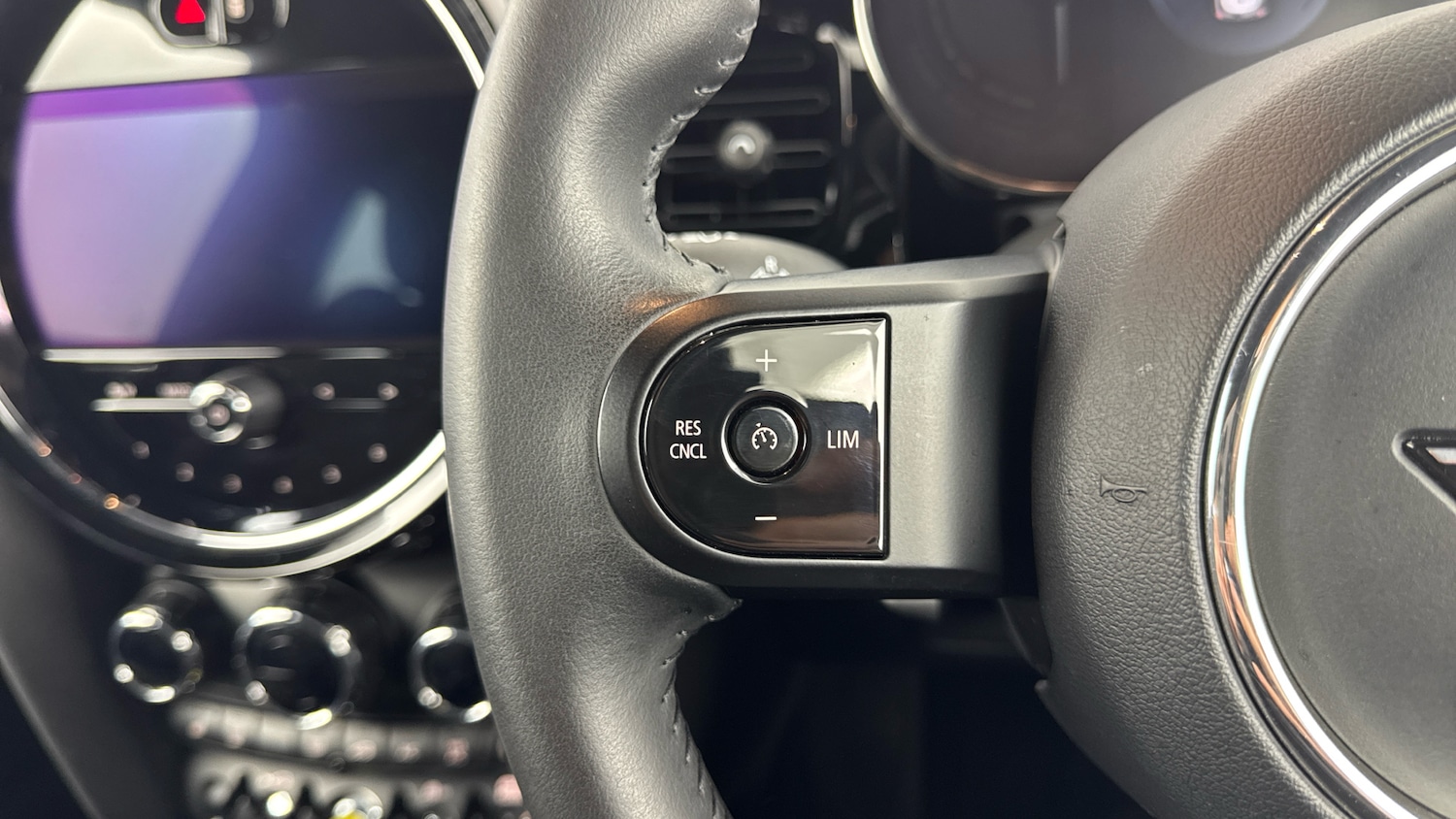 Used MINI Hatch 2022 for sale - 76339997: Photo 17