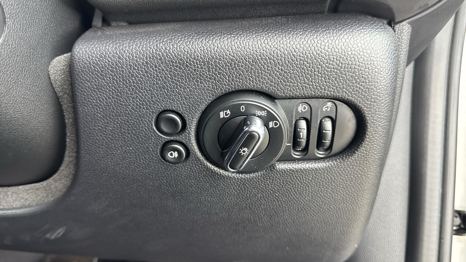 Used MINI Hatch 2022 for sale - 76339997: Photo 30