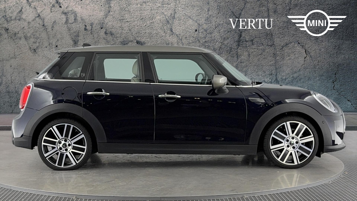 Used MINI Hatch 2022 for sale - 76339995: Photo 3