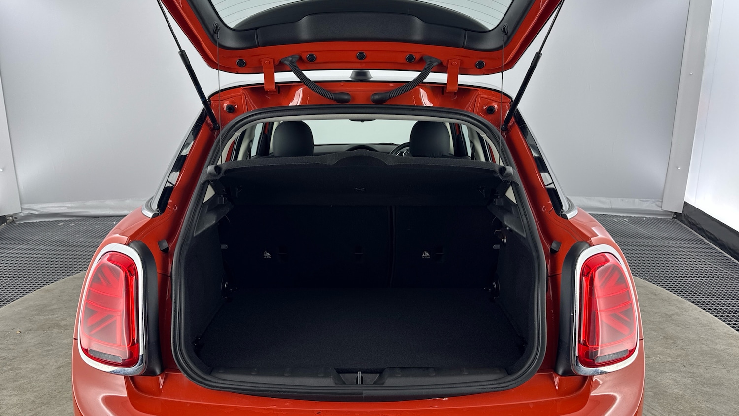 Used MINI Hatch 2018 for sale - 77607431: Photo 13