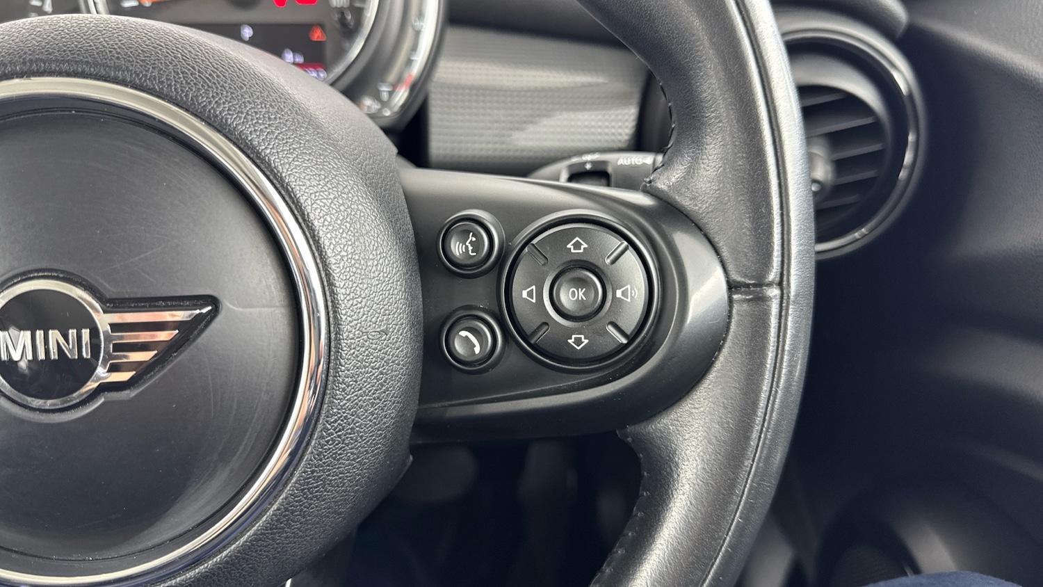 Used MINI Hatch 2018 for sale - 77607431: Photo 18