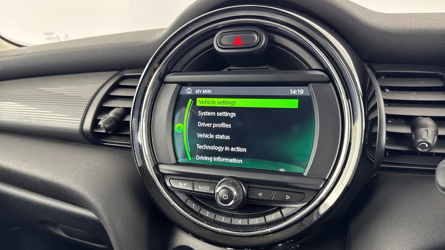 Used MINI Hatch 2018 for sale - 77607431: Photo 31
