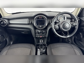 Used MINI Hatch 2018 for sale - 77607431: Photo