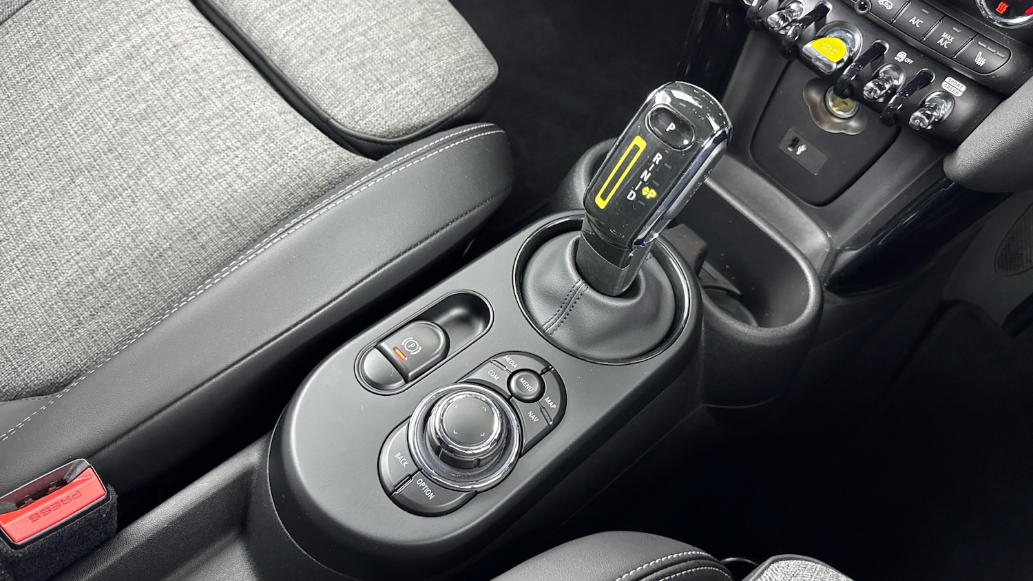 Used MINI Hatch 2022 for sale - 76234570: Photo 10