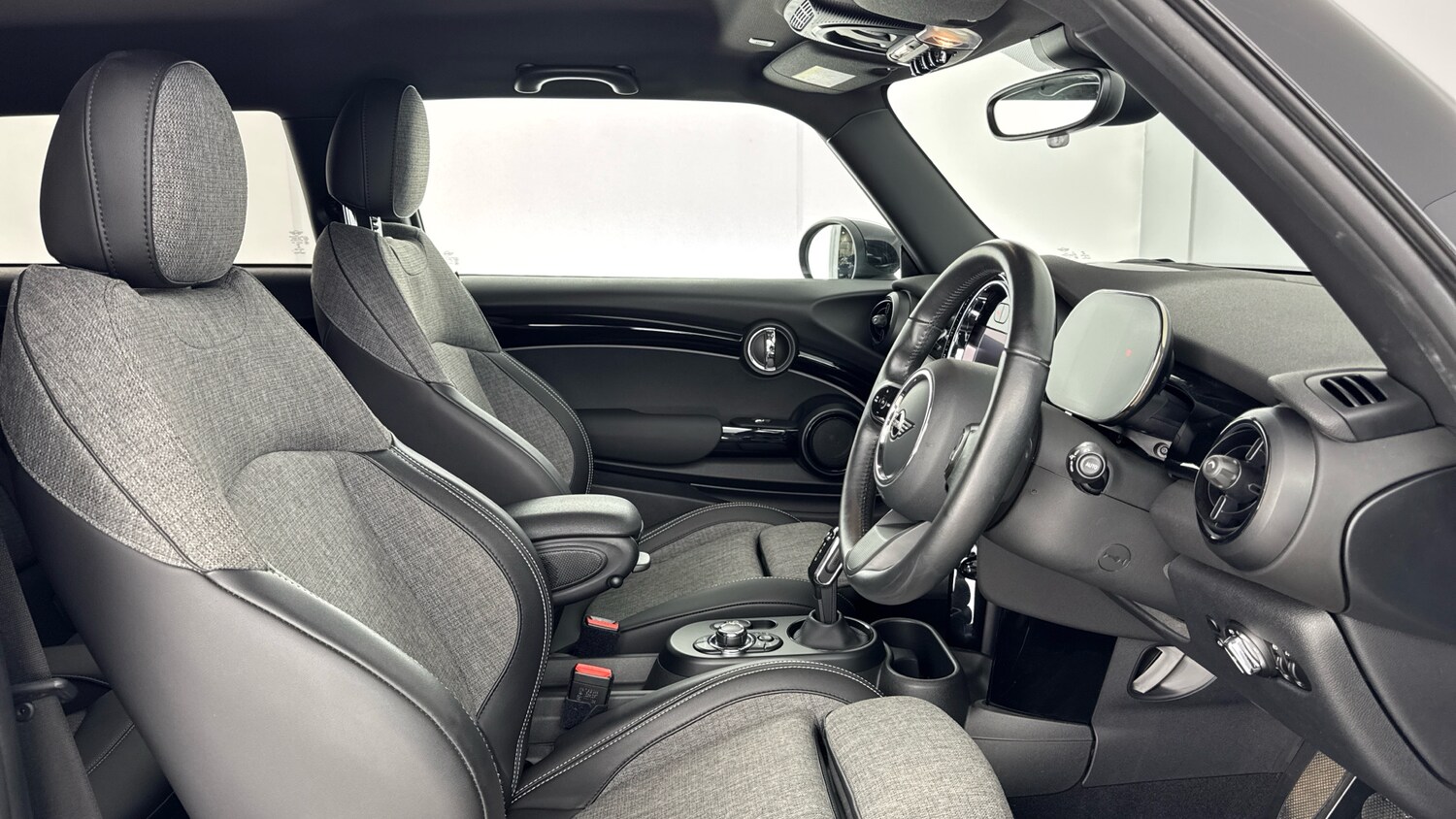 Used MINI Hatch 2022 for sale - 76234570: Photo 11