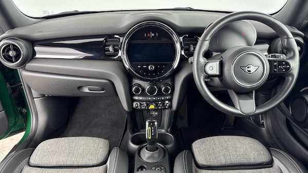 Used MINI Hatch 2022 for sale - 76234570: Photo 4