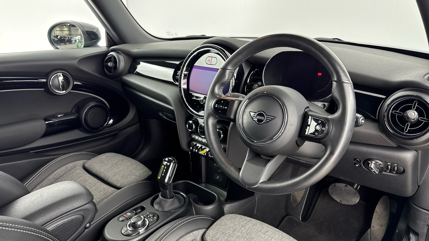 Used MINI Hatch 2022 for sale - 76234570: Photo 6