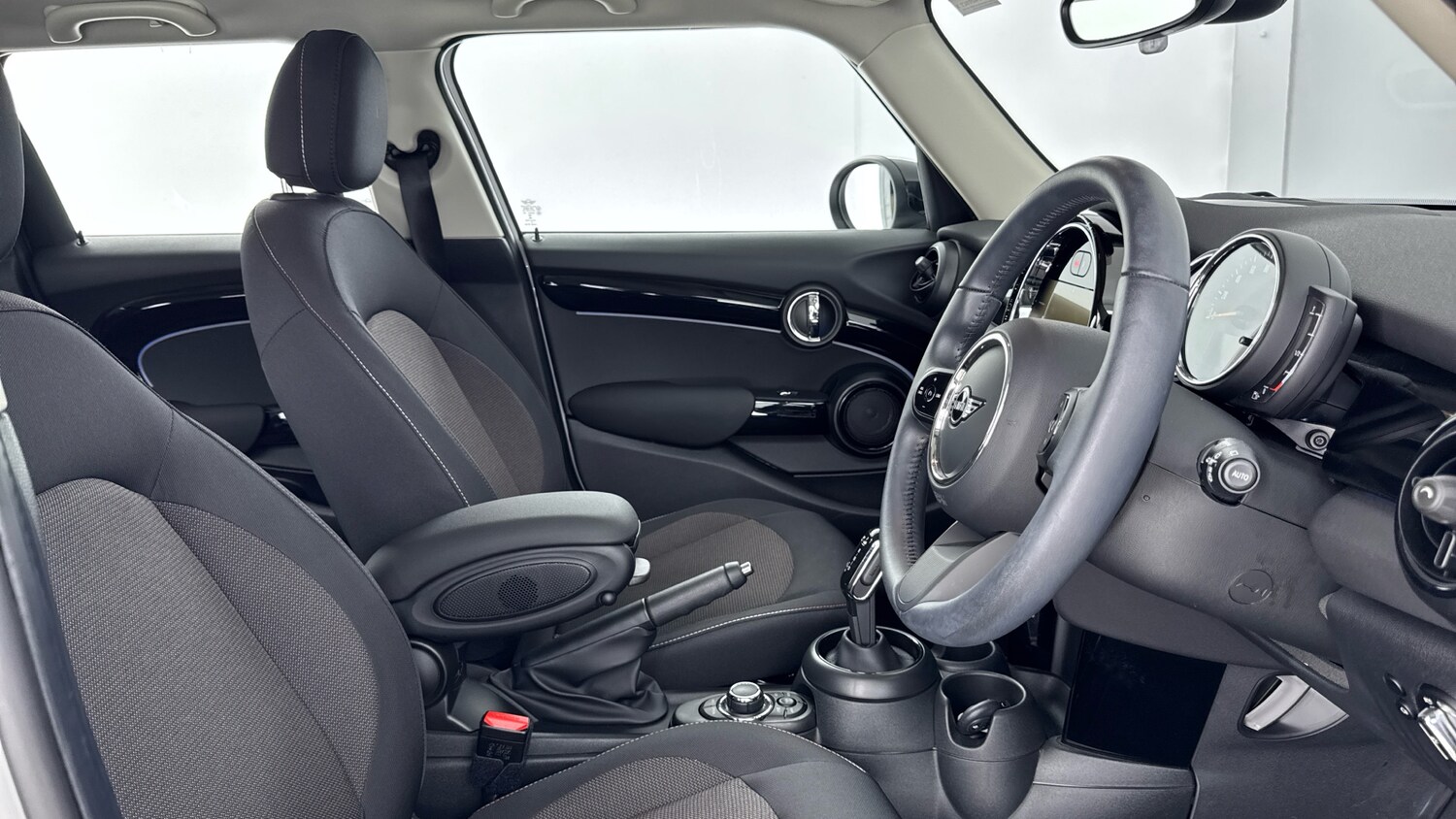 Used MINI Hatch 2022 for sale - 76234571: Photo 11