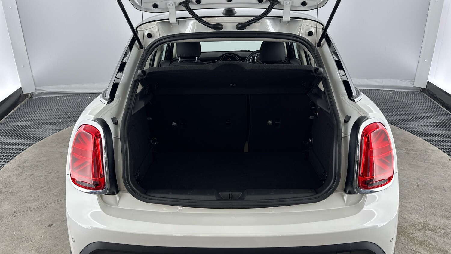 Used MINI Hatch 2022 for sale - 76234571: Photo 13