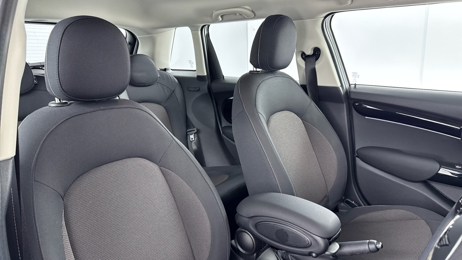 Used MINI Hatch 2022 for sale - 76234571: Photo 27