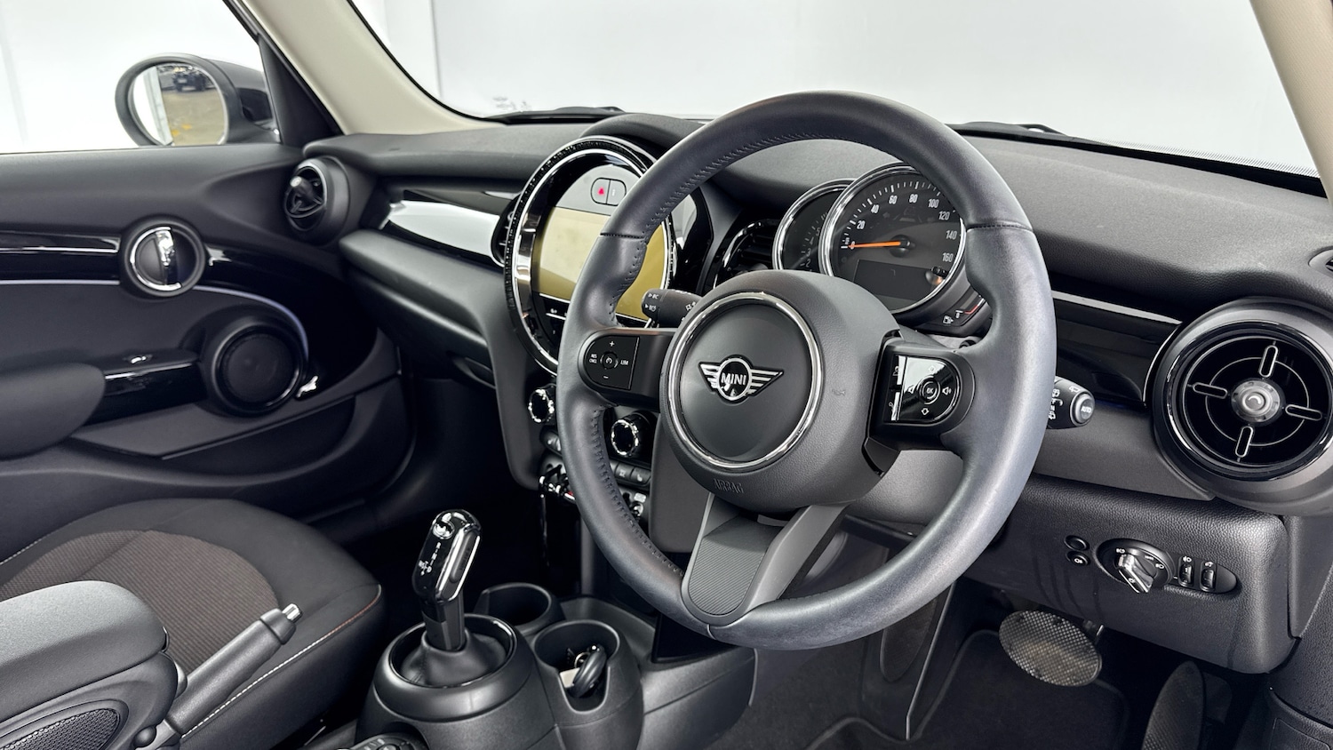 Used MINI Hatch 2022 for sale - 76234571: Photo 6