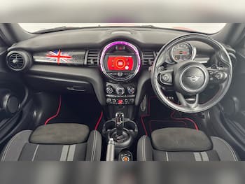 Used MINI Hatch 2019 for sale - 79858875: Photo