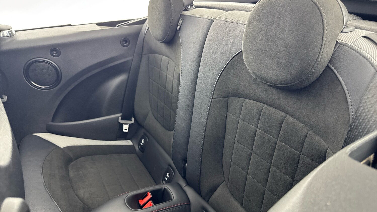 Used MINI Convertible 2022 for sale - 77946984: Photo 12